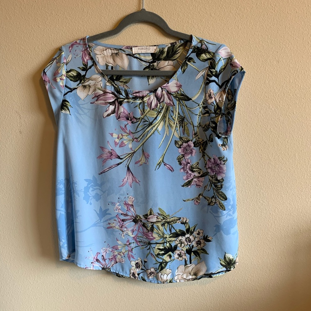Floral short sleeve blouse 4/$20